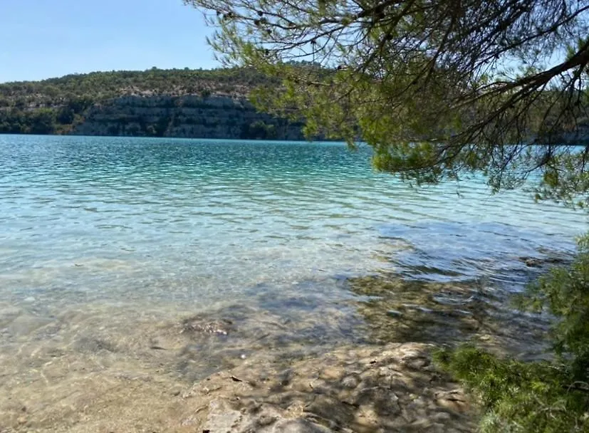 Villa au bord du Lac d'Esparron-de-Verdon  Esparron-de-Verdon
